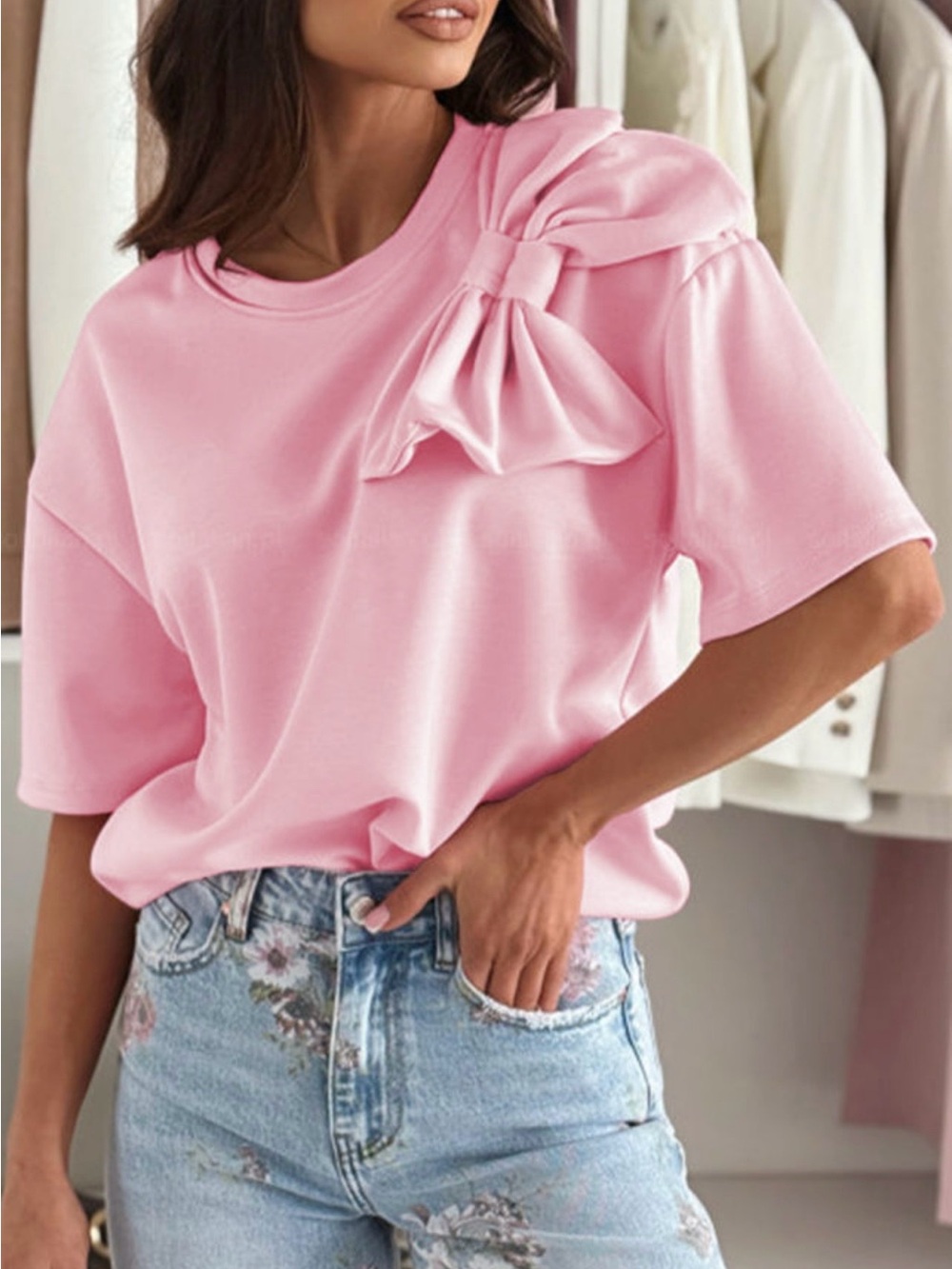 XoXo Women's Pink Bow-Accent Short Sleeve Top ✨